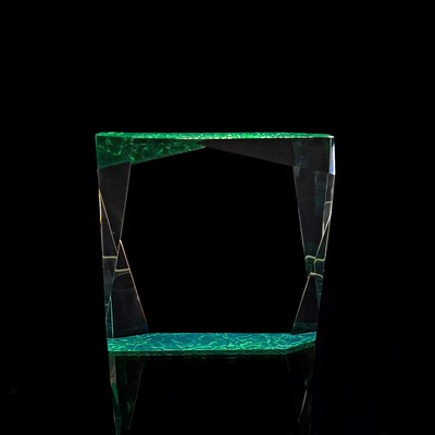 Medium Faceted Block